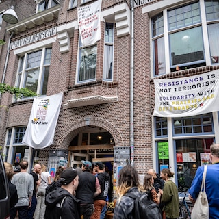 Na 41 jaar kopen oud-krakers het Nijmeegse kraakbolwerk De G