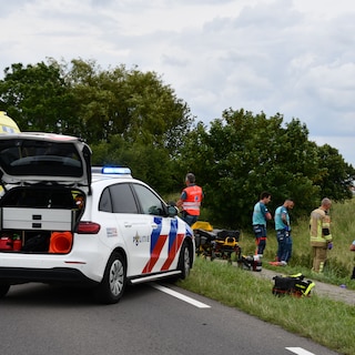 Drie doden bij botsing tussen auto en fietsers op schoolkamp, vier kinderen zwaargewond