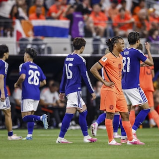 Wisseltactiek Koeman pakt dramatisch uit; Nederland ziet zege tegen Japan in laatste minuut verdampen