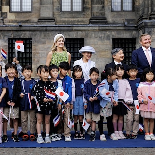 Japanse keizer op bezoek: ‘Nu zie ik hem eindelijk in het echt’
