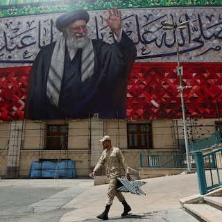De uitvaart van Ali Khamenei is voor Iran meer dan een afscheid