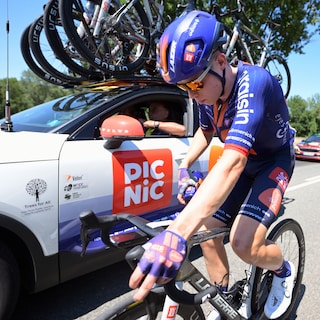 Elektrisch rijden en bomen planten: hoe duurzaam is de Tour de France écht?