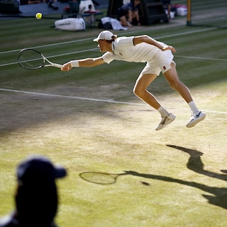 Jannik Sinner wint op Wimbledon meer dan alleen een trofee