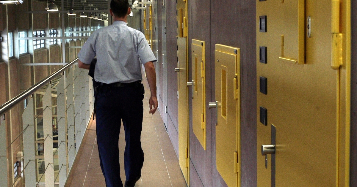 Inspecties: veiligheid personeel en jongeren ernstig onder druk in jeugdgevangenis Lelystad
