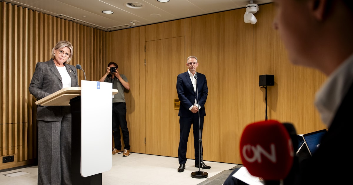 Minister Letschert wil de vergunning van omroep Ongehoord Nederland intrekken