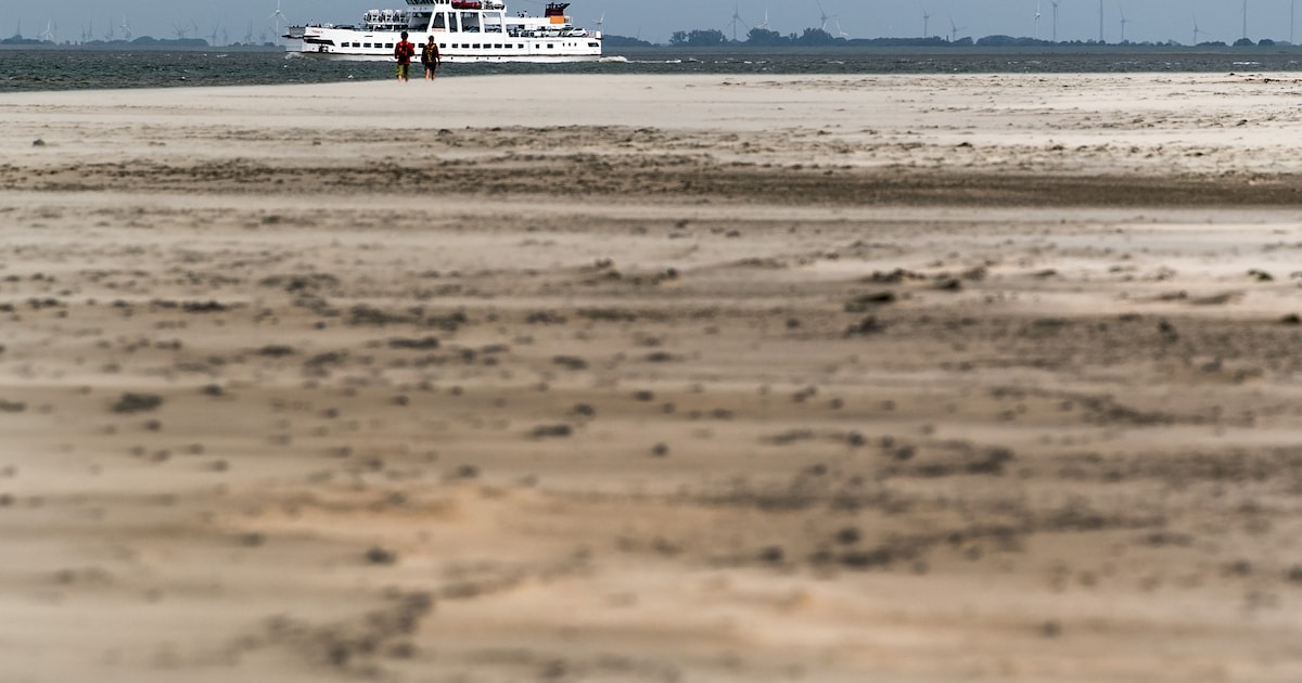 Geen dagjesmensen, geen forensen: gaat Ameland ‘op slot’ zoals het Duitse waddeneiland Juist?