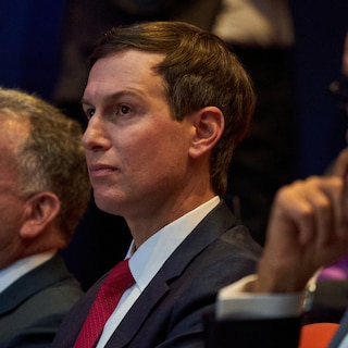 Waakhond spant zaak aan tegen Kushner om belangenverstrengeling