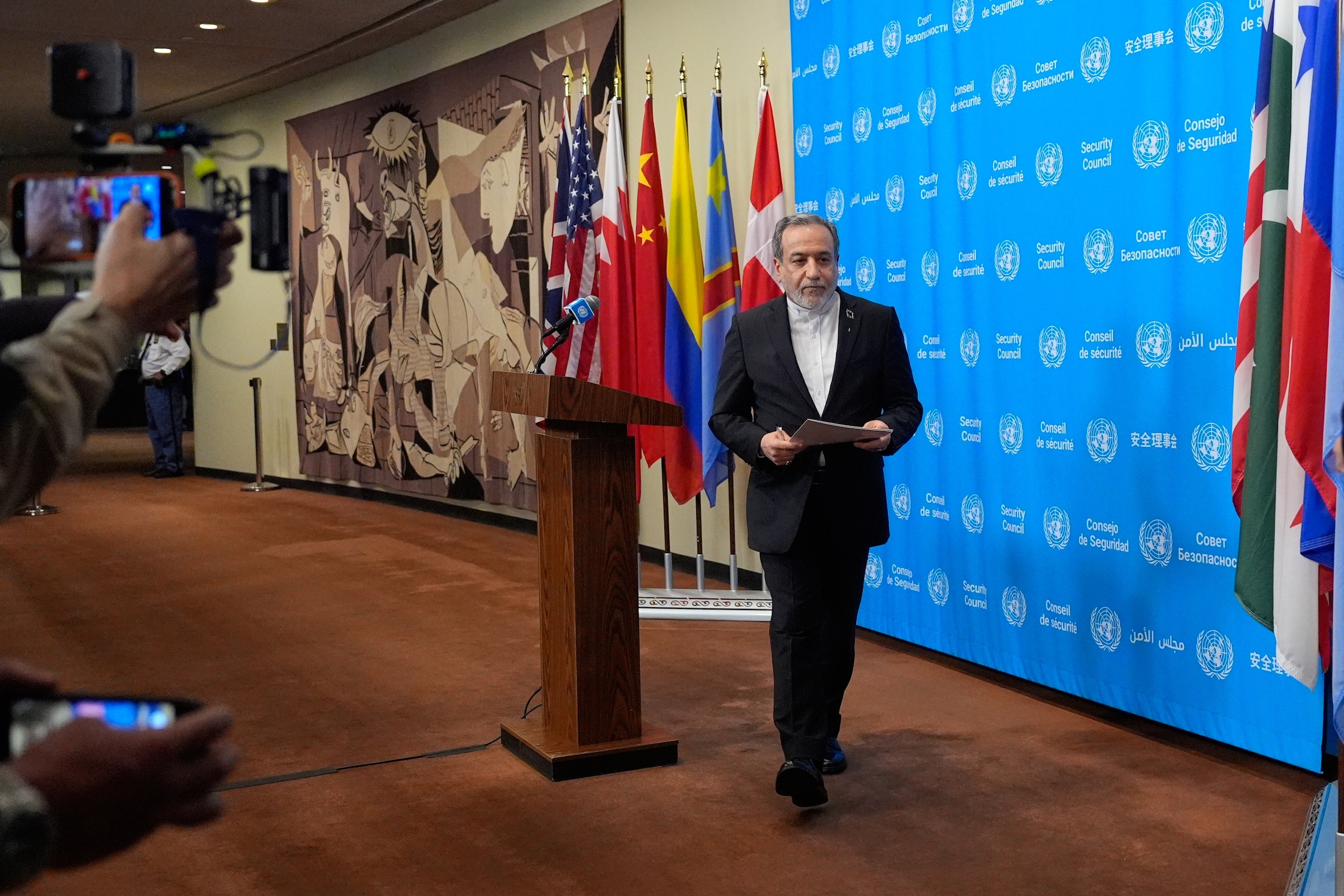 Live oorlog Midden-Oosten: Iran roept op tot regionale eenheid in ...