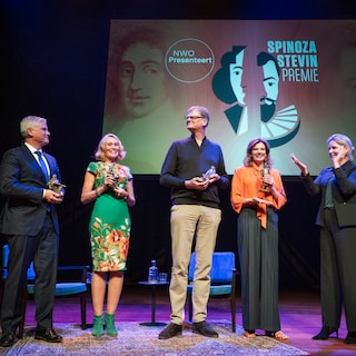 Kunnen de Nobelprijzen diverser? De Nederlandse wetenschapsprijzen zijn dat al jarenlang