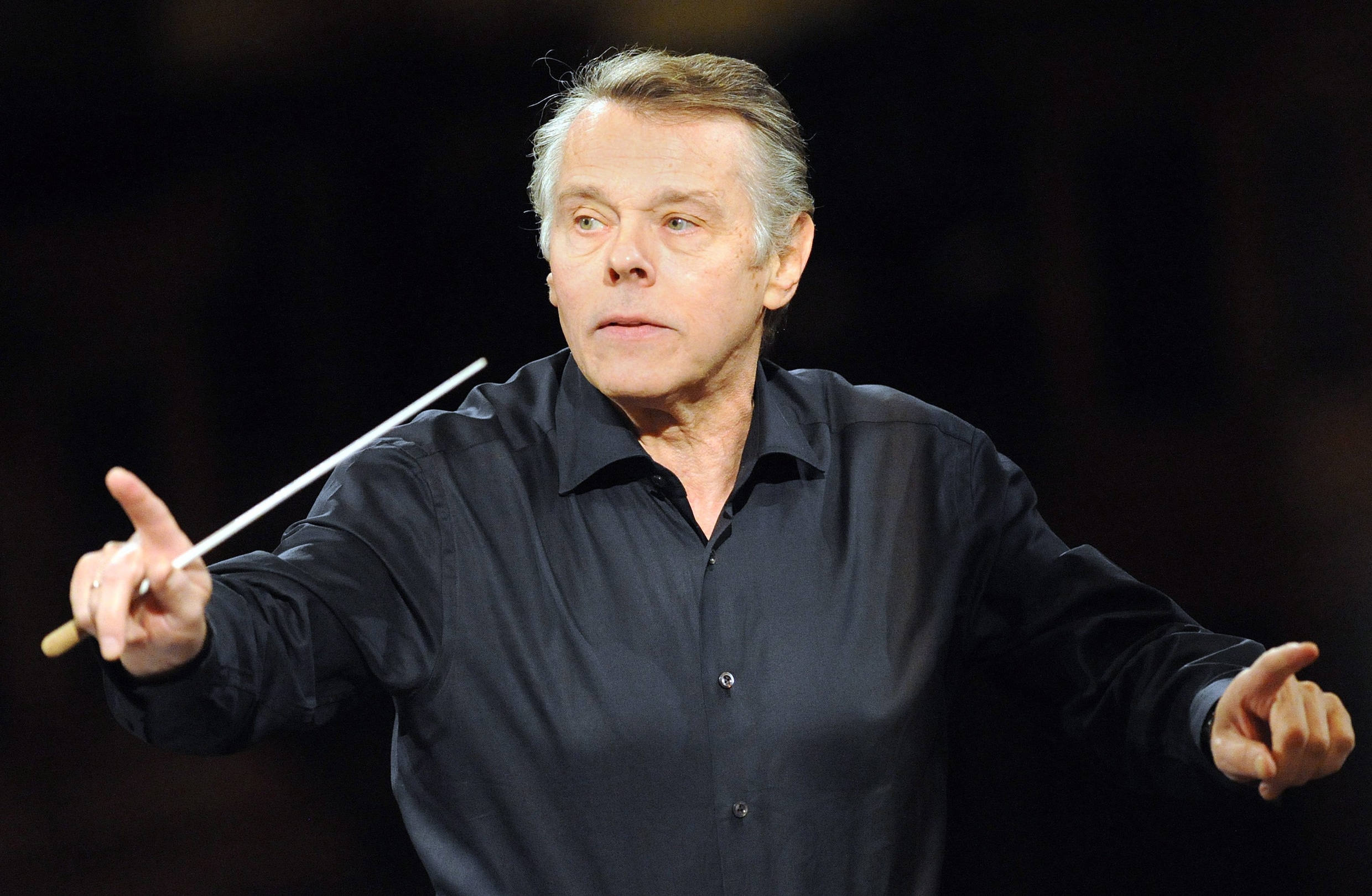 Марис янсонс дирижер. Янсонс дирижер. Янсонс. Берлиоз 14 марис янсонс. Янсонс.