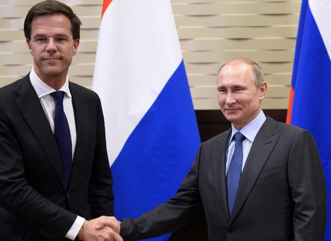 Poetin belt met Rutte | Trouw