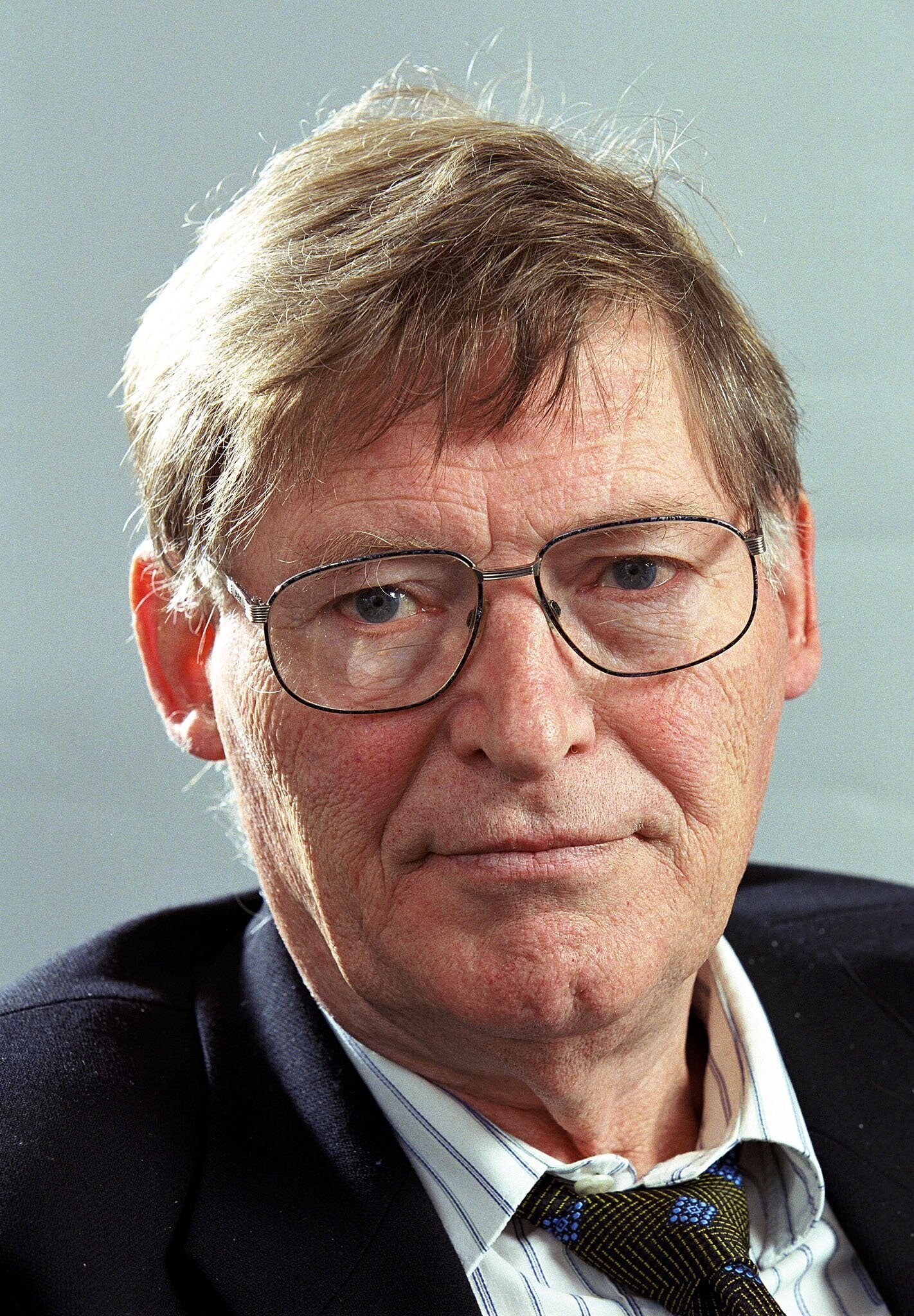 Politicus en journalist Wouter Gortzak (83) overleden | Trouw