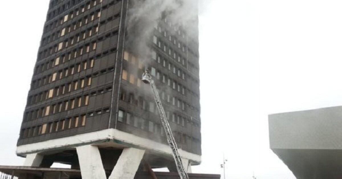 Brand in voormalige Shell-toren in Amsterdam | Trouw