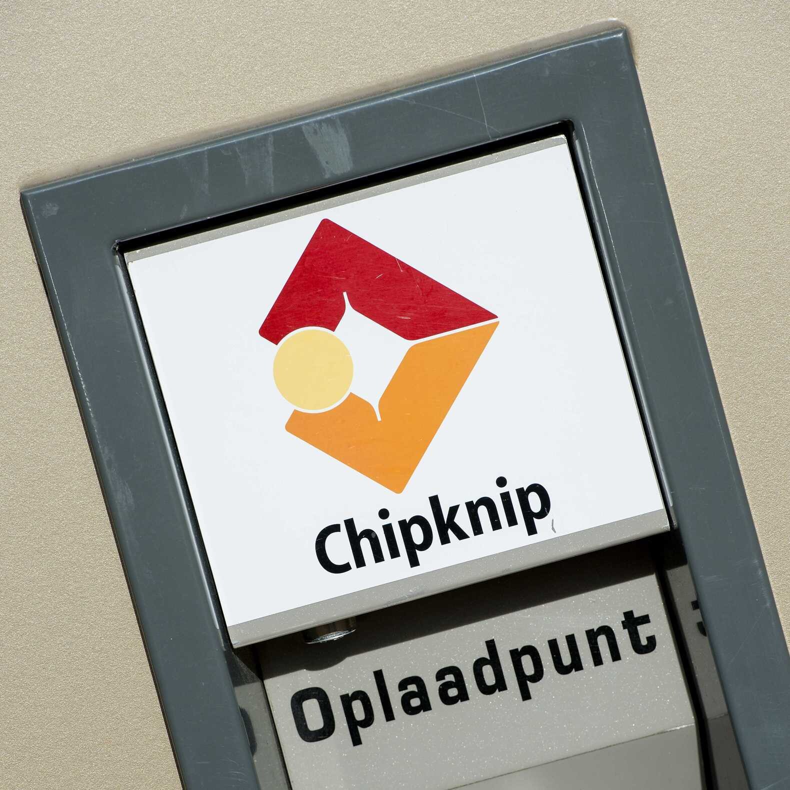 Banken storten chipknipsaldo automatisch terug | Trouw