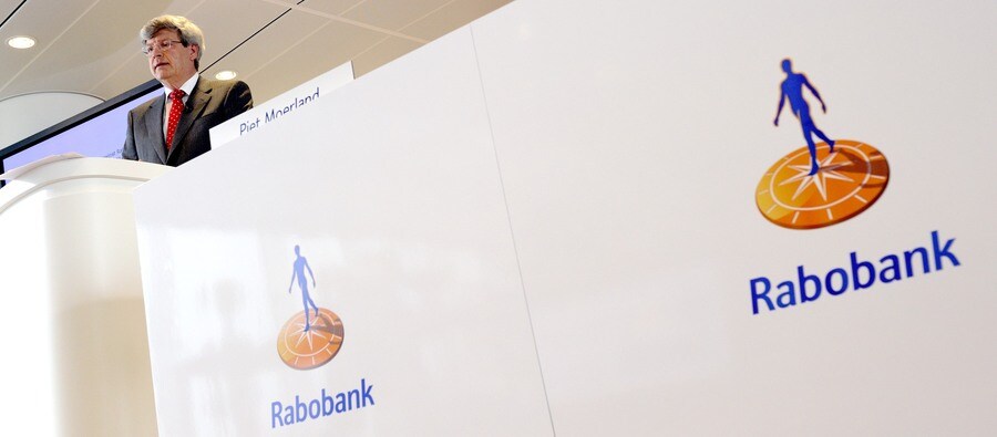 Nieuwe pinnen: Rabobank komt met verticale bankpas | Trouw