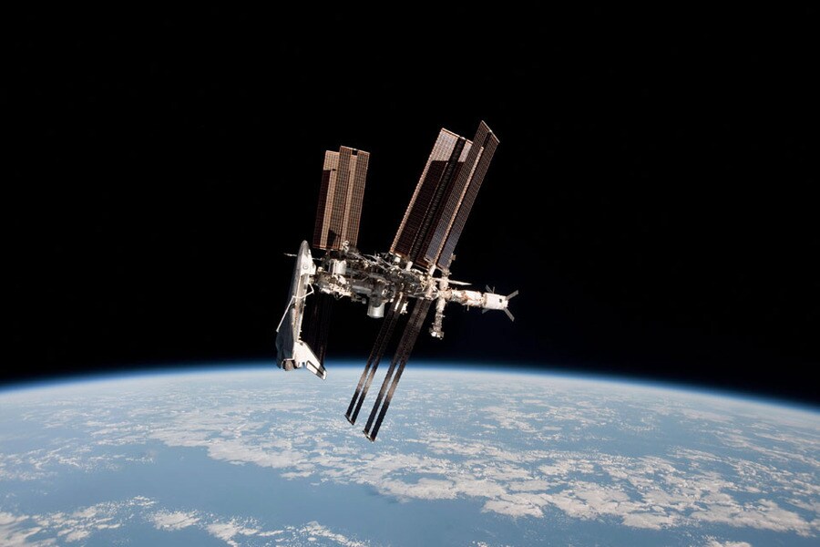Camera's op ISS zorgen voor live-versie van Google Earth | Trouw