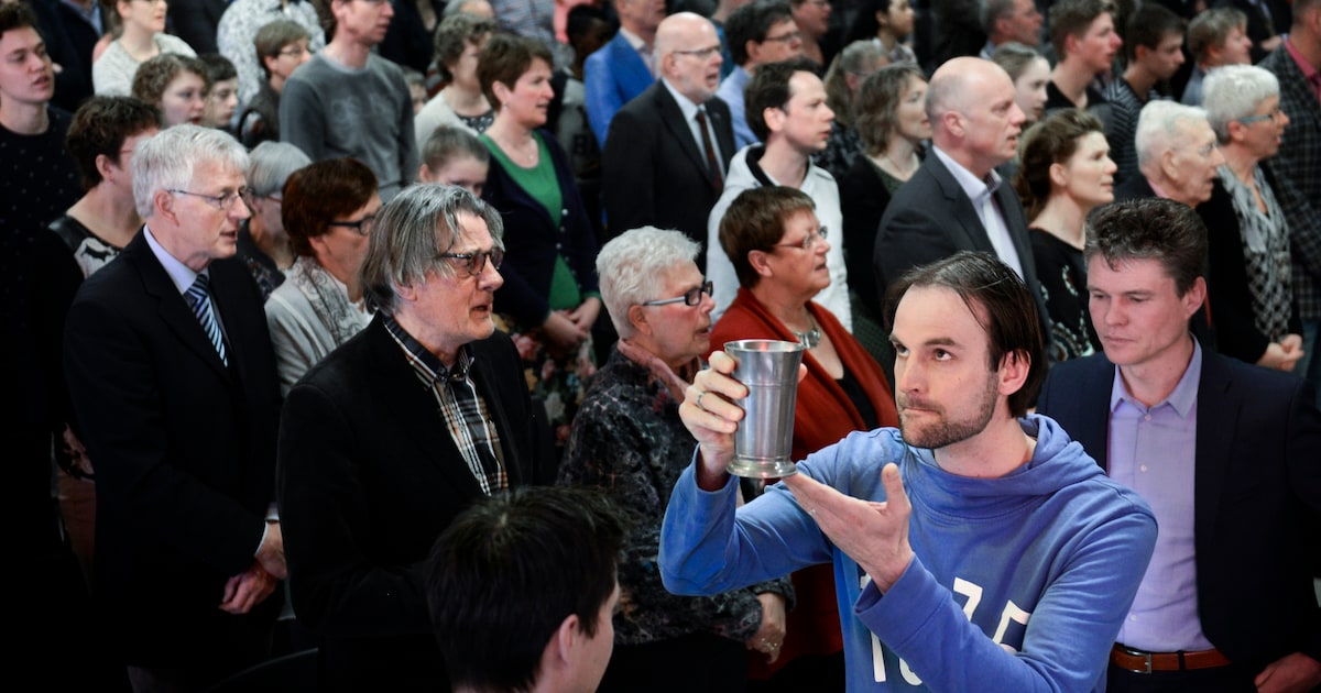 Bestuurders Van Kerkverband Zijn Verdeeld Over De Homovriendelijke ...