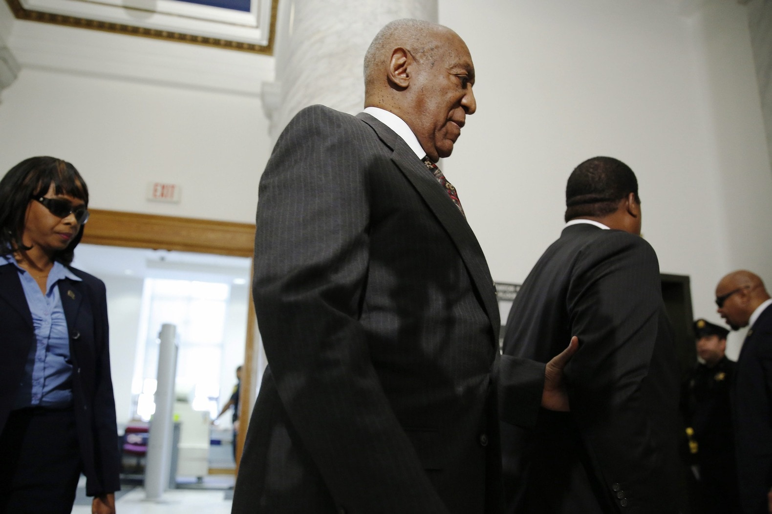 Rechter besluit Bill Cosby te vervolgen voor seksueel misbruik