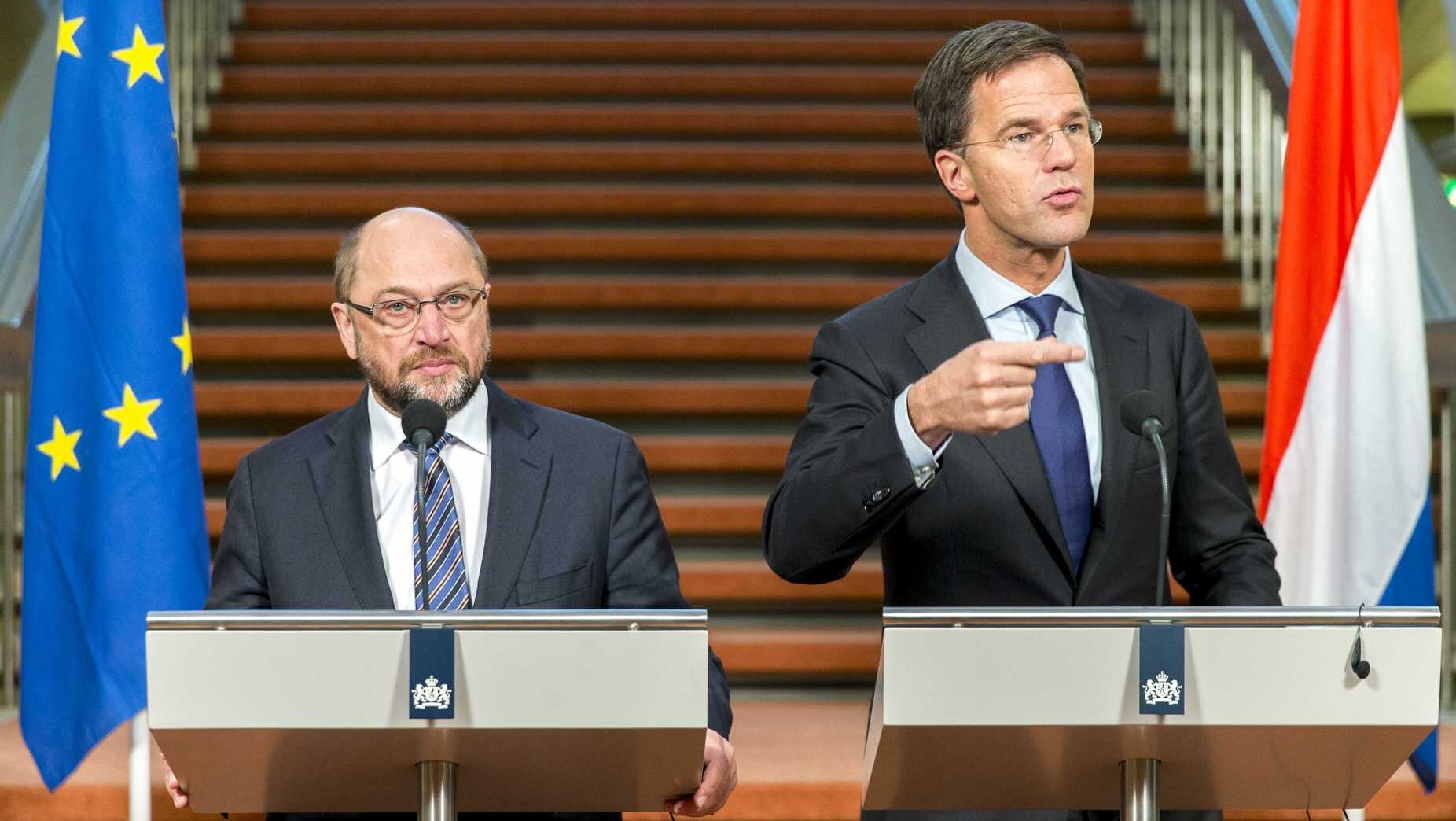 Voorzitter Martin Schultz van het Europees Parlement en minister-president Mark Rutte.