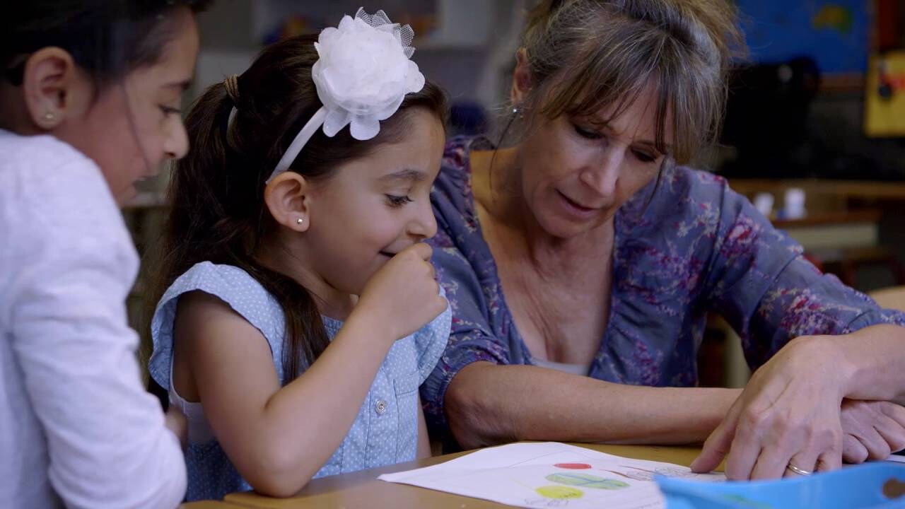 Fragment uit de documentaire De kinderen van juf Kiet.